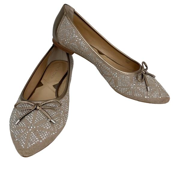 Adrienne Vittadini Bailean Flats 9.5M Gold Studded - Picture 1 of 9